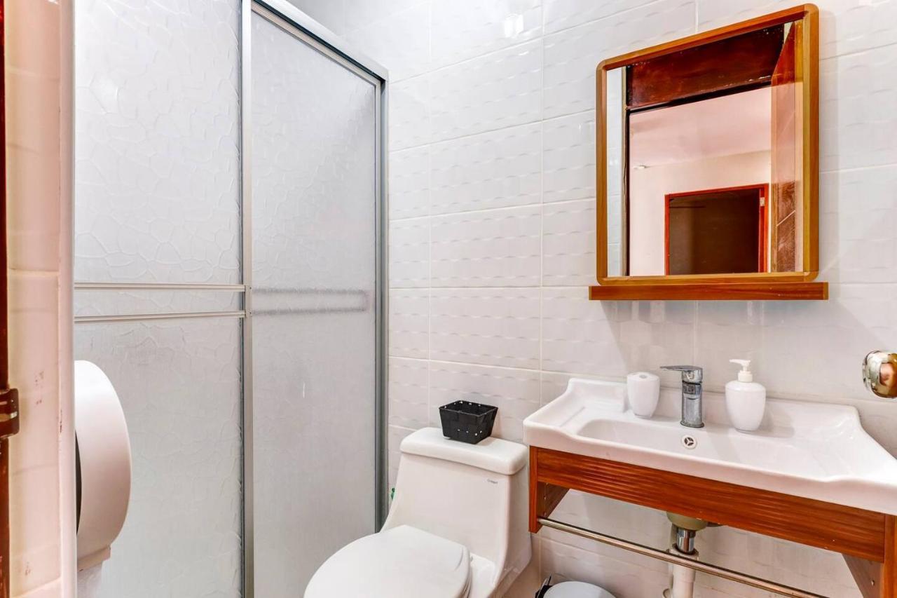 Apartamentos Estela En Alameda Colonial - 5Km Aeropuerto Jorge Chavez Lima Ngoại thất bức ảnh