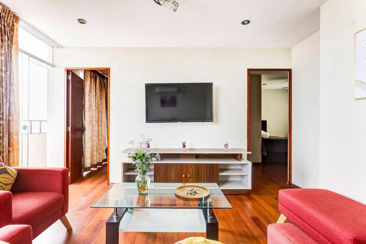 Apartamentos Estela En Alameda Colonial - 5Km Aeropuerto Jorge Chavez Lima Ngoại thất bức ảnh