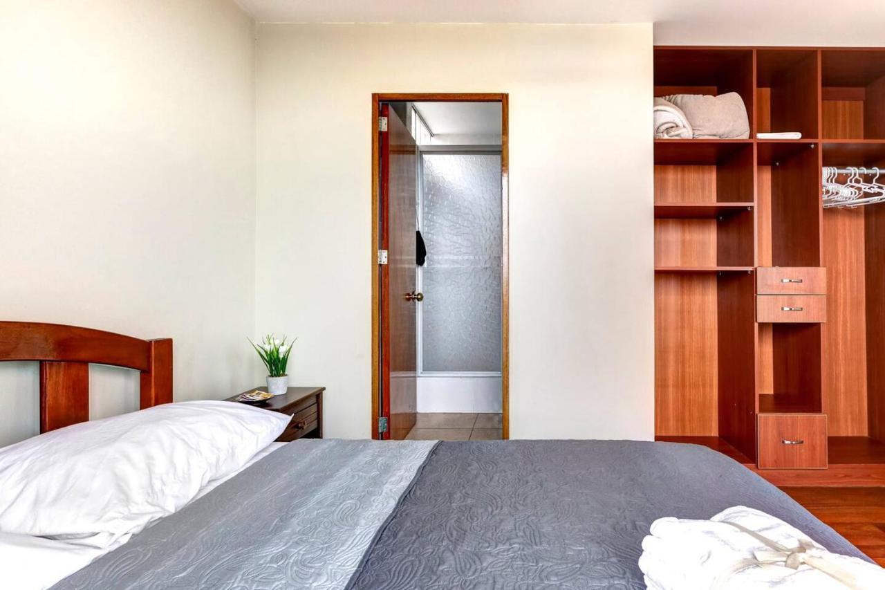 Apartamentos Estela En Alameda Colonial - 5Km Aeropuerto Jorge Chavez Lima Ngoại thất bức ảnh