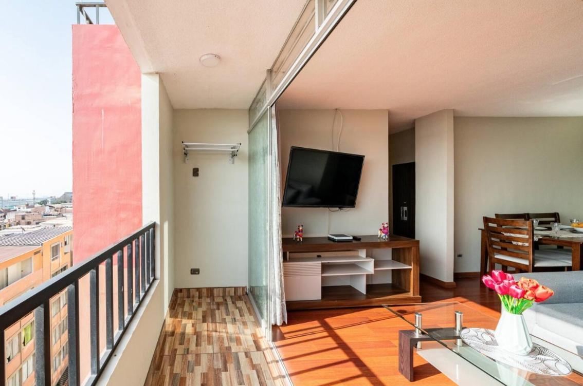 Apartamentos Estela En Alameda Colonial - 5Km Aeropuerto Jorge Chavez Lima Ngoại thất bức ảnh